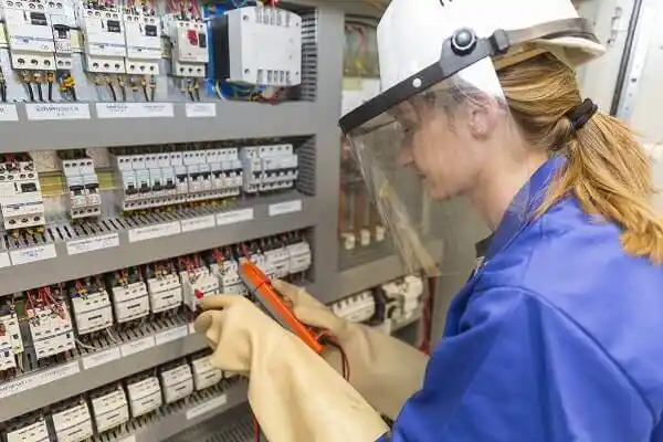 electrician Ojus